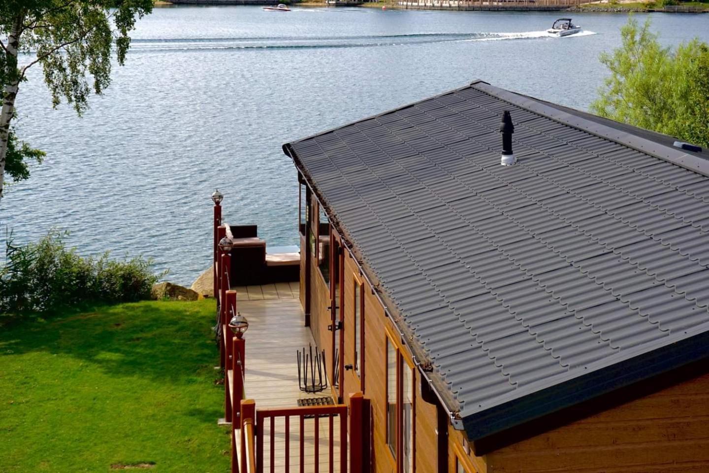 Fable Lodge Tattershall Lakes - Luxury Lakeside Lodge With Hot Tub Экстерьер фото